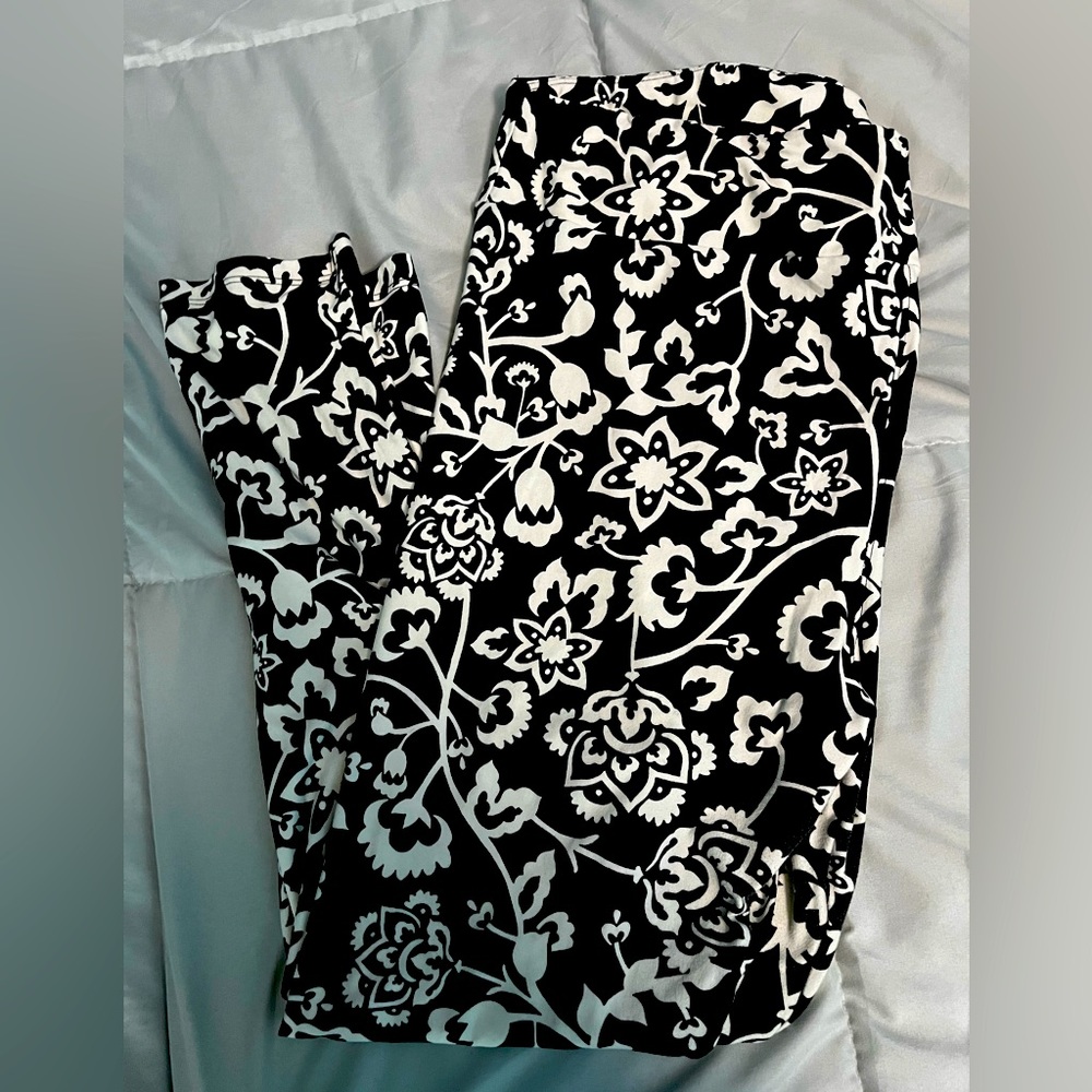 Women’s plus size leggings